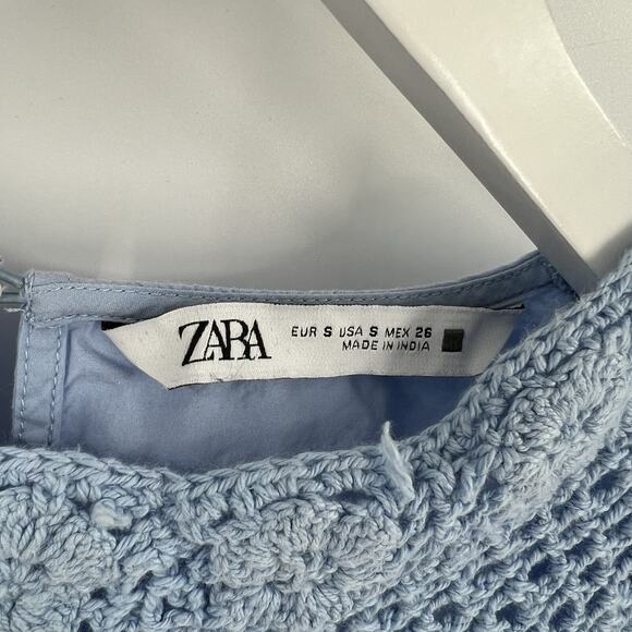 Zara Blue Cotton Top Crochet Eyelet Lace Floral Cutout Puff Sleeve Size Small - Picture 8 of 9